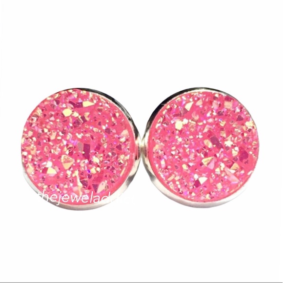 3 for 15🎀bright iridescent pink Druzy style studs - Picture 3 of 7